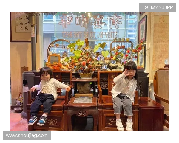 家庭聚会必备的8个人真人版游戏让欢乐时光更加难忘的精彩选择